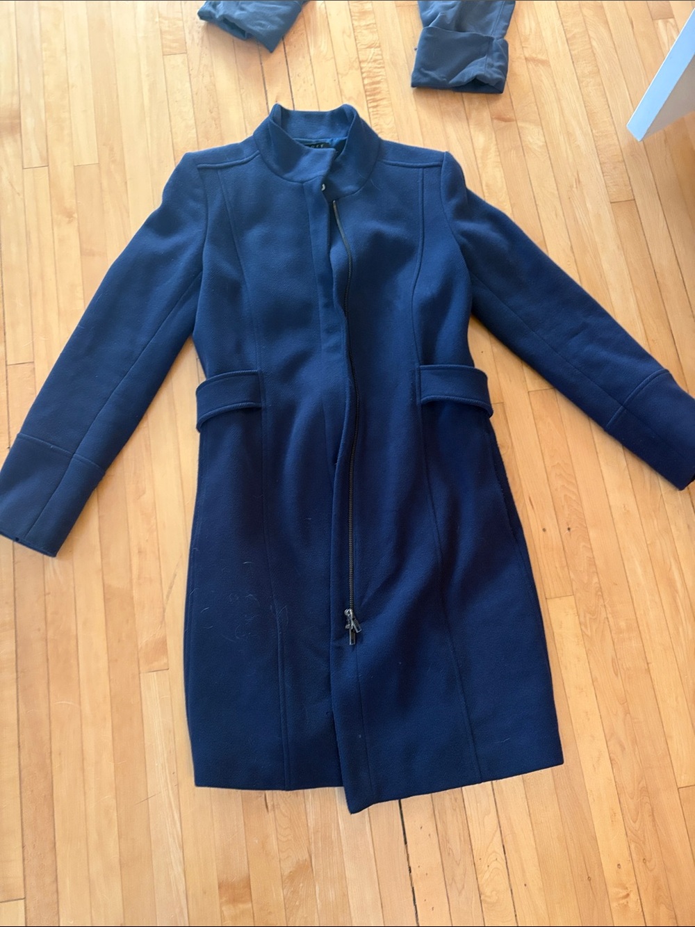 Theory Navy Stand-Collar Wool Coat M